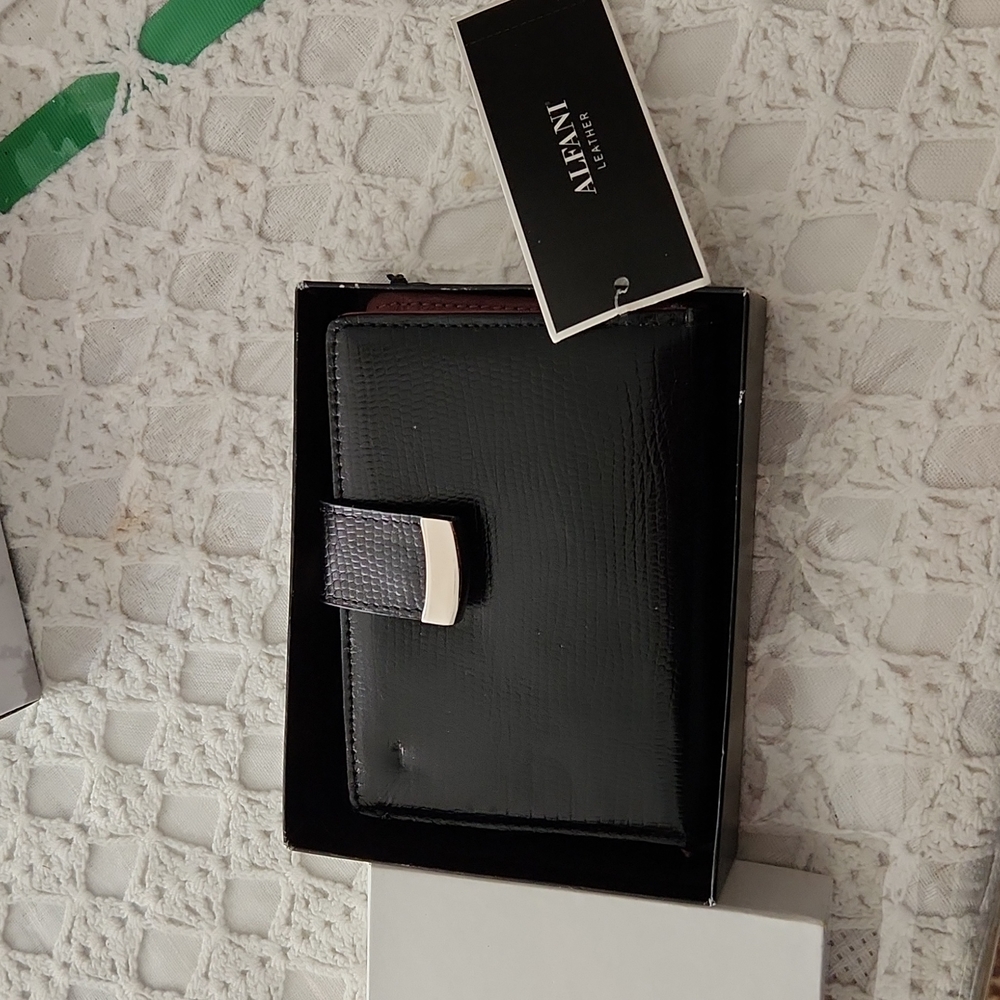 Alfani tri fold lizard skin wallet